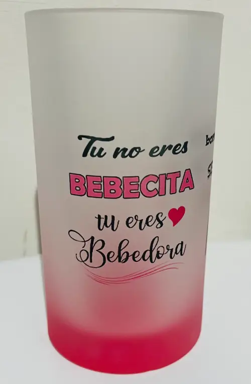 Shopero Vidrio Rojo Empavonado 470 ml – Diseño Tu no eres Bebecita! - Imagen 2