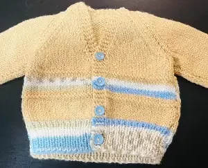 Chaleco Beige Bebe – Talla RN – Tejido de Lana Turca Hipoalergénica