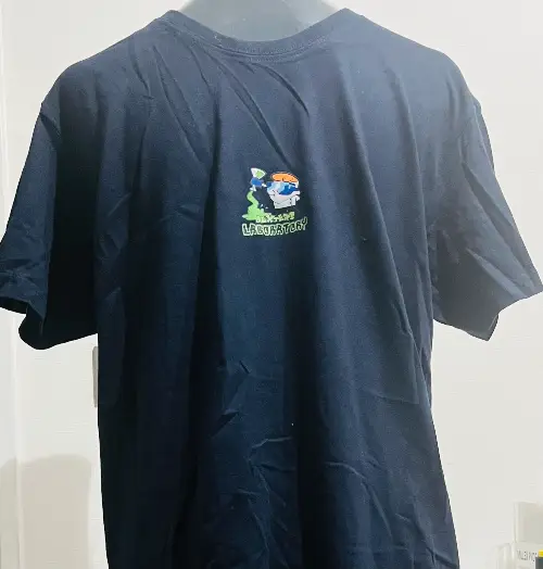 Polera Azul Manga Corta Hombre Laboratorio de Dexter – Talla L – Algodón Suave