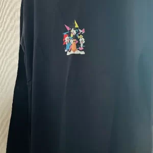 Polera Azul Manga Larga Niño Animado – Talla 11/12 – Algodón Suave