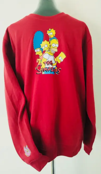 Polerón Clásico Burdeo Los Simpsons – Detalle en Manga – Talla L – Algodón Premium